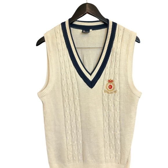 Woman’s M Vintage Cream Cable Knit Sweater Vest with Navy Korean prep school - Picture 1 of 14